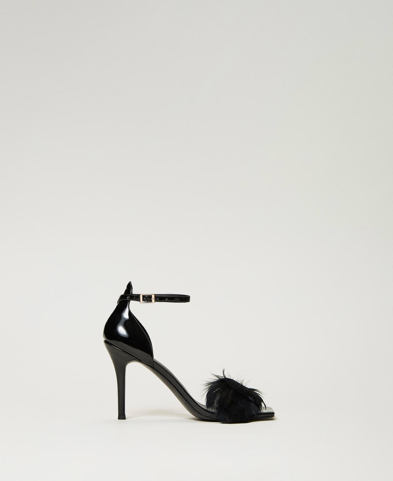 twinset scarpe - sandali in vernice con piume, nero, taglia: 40 donna